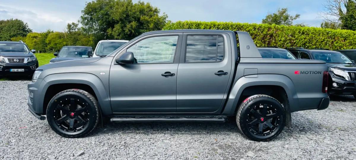 Volkswagen Amarok 2019 *NO VAT* V6 AVENTURA MATTE - Image 4