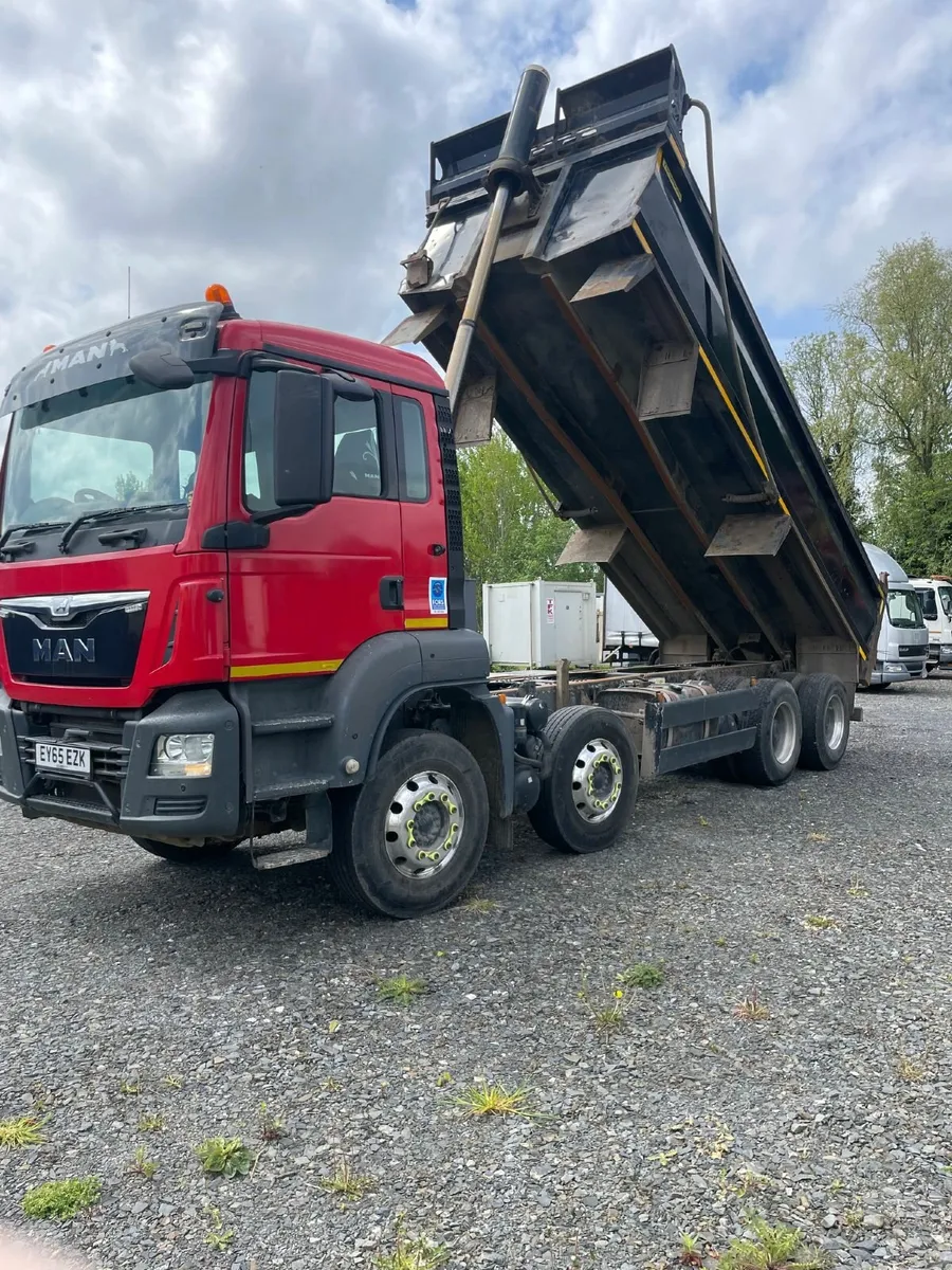 MAN 35-400  8X4 STEEL BODY TIPPER - Image 3