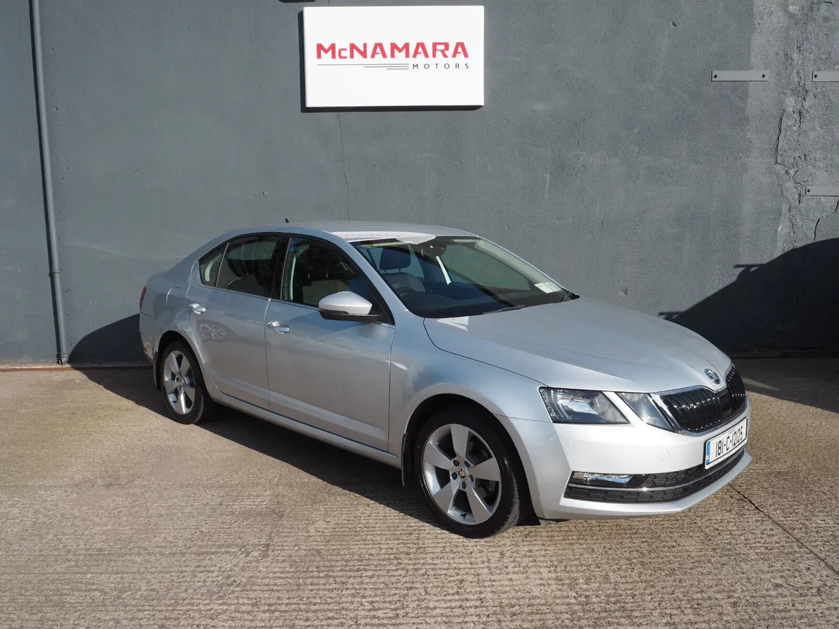 Skoda Octavia Style 46,000Km 1 Owner Exceptional! - Image 1