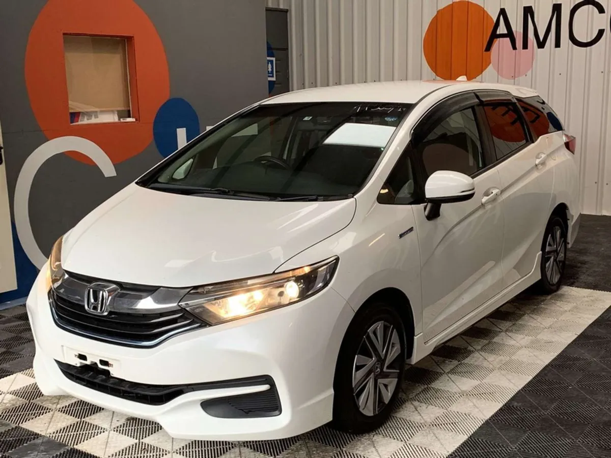 Honda Shuttle 1.5 Hybrid/reverse Camera/honda Shu for sale in Co ...