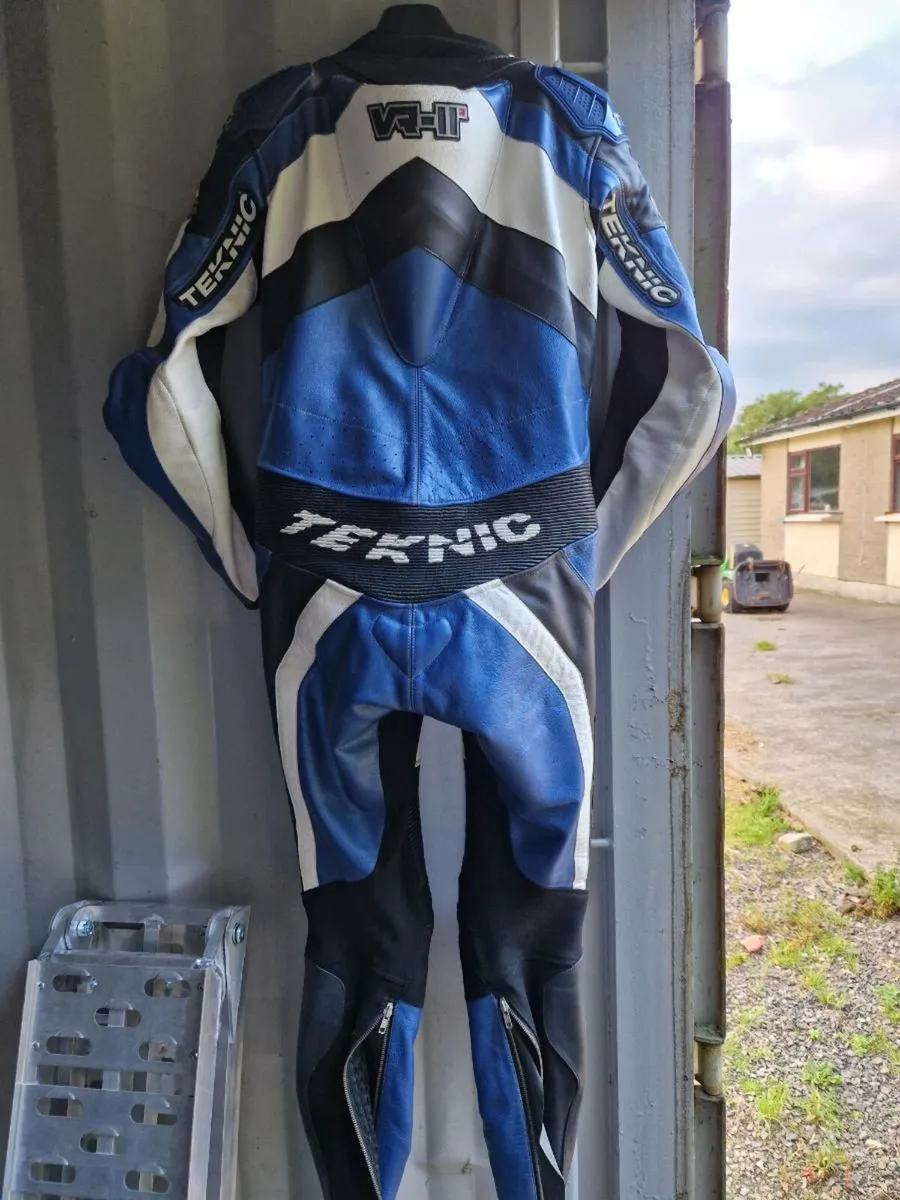 Teknic Vio vr11 one piece race leathers - Image 2