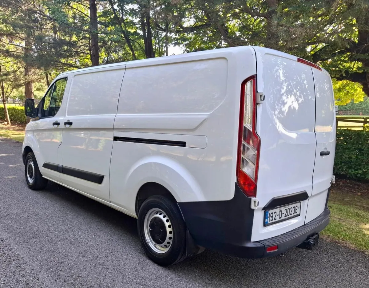 Ford Transit Custom 2019 DOE8/25 - Image 2