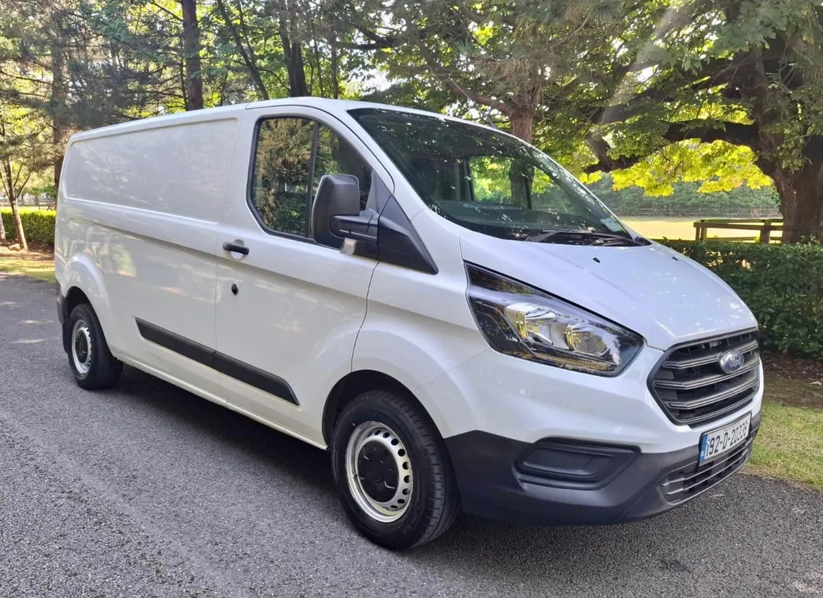 Ford Transit Custom 2019 DOE8/25 - Image 4