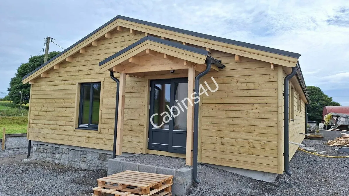 3 bedroom log cabin - Image 1