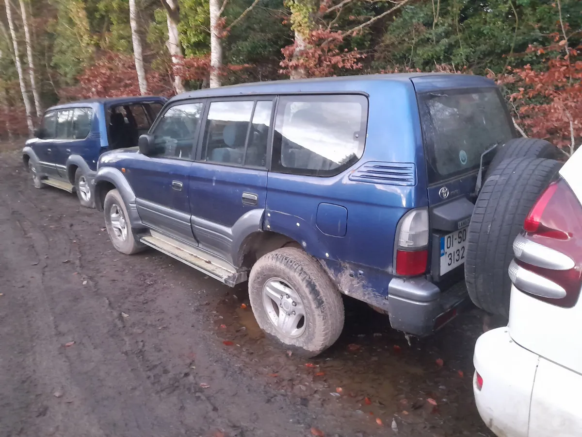 Toyota landcruiser 96 to 03 breaking for parts - Image 2