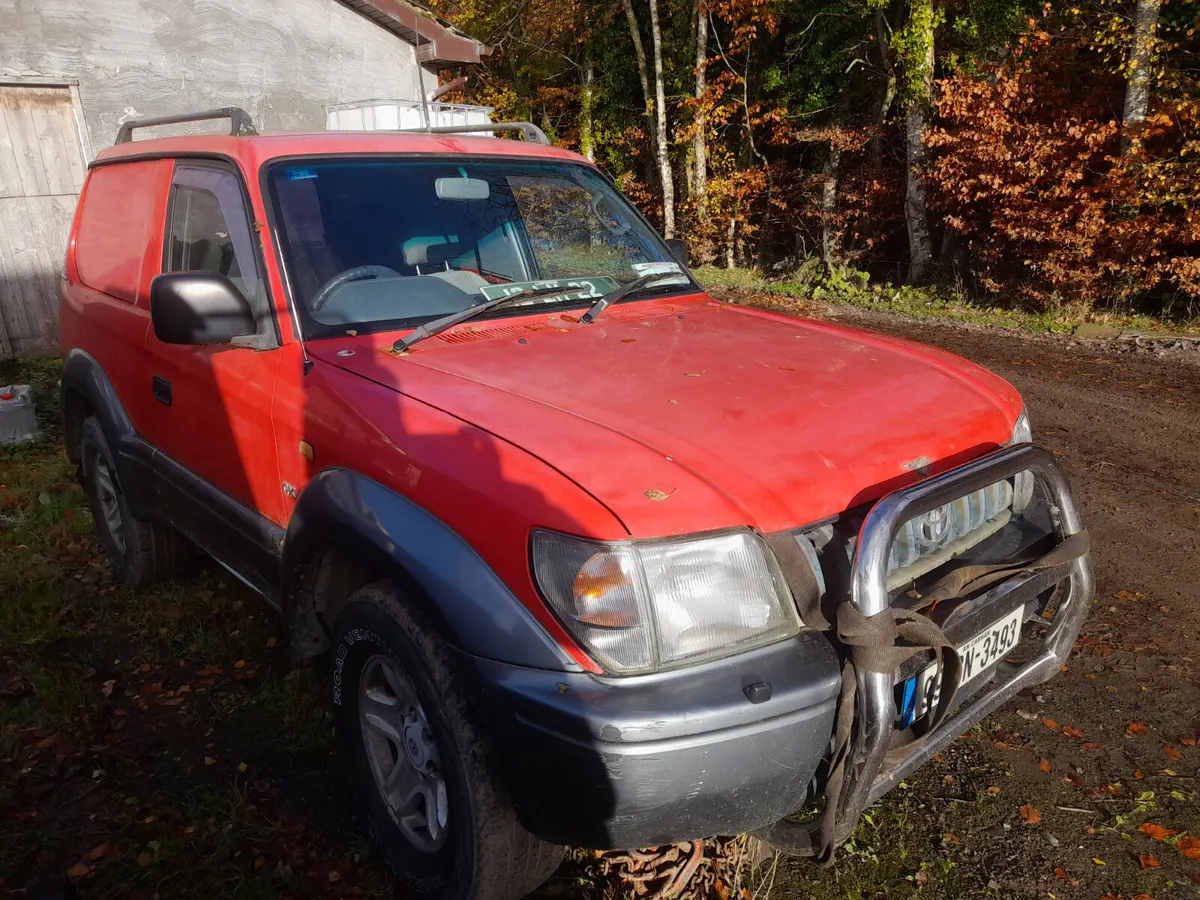 Toyota landcruiser 96 to 03 breaking for parts - Image 3