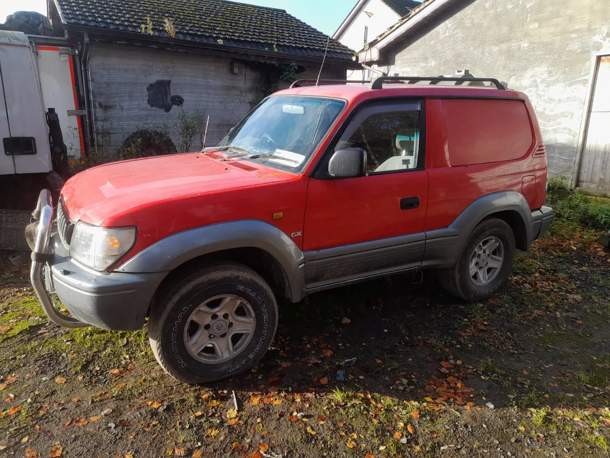 Toyota landcruiser 96 to 03 breaking for parts - Image 4