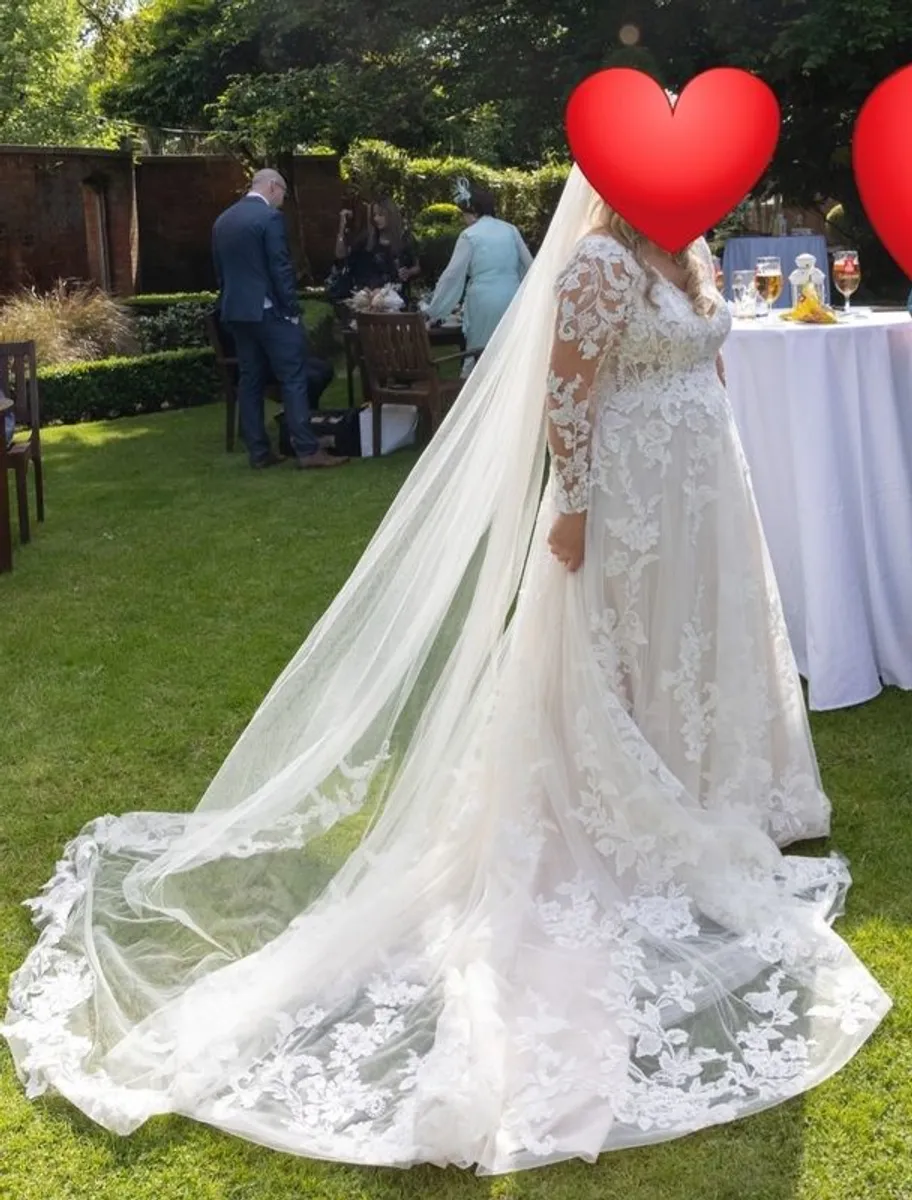 lindy bop dress size 18 5 Wedding Dresses Ads For Sale in Ireland DoneDeal