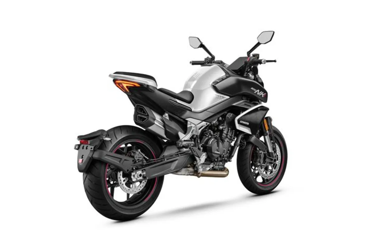 CFMOTO 800NK MOTORCYCLE - Image 4