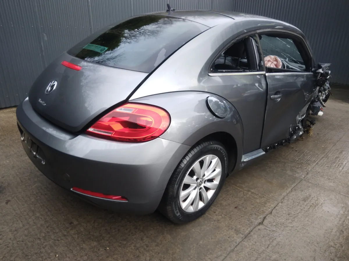 2014 VW Beetle 1.6 Dsl Breaking/Dismantling - Image 4