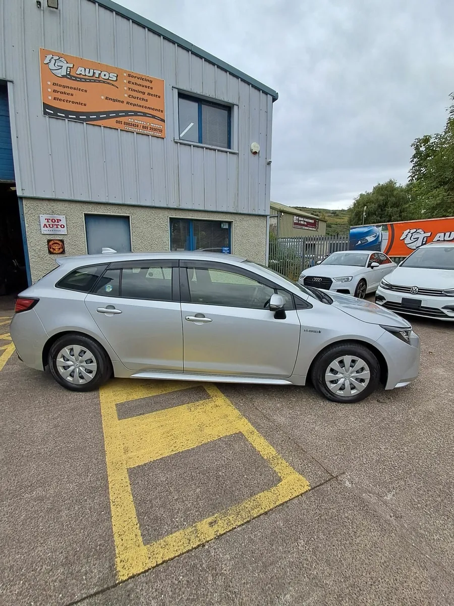 (18.500 EURO ono) COROLLA HYBRID - Image 1