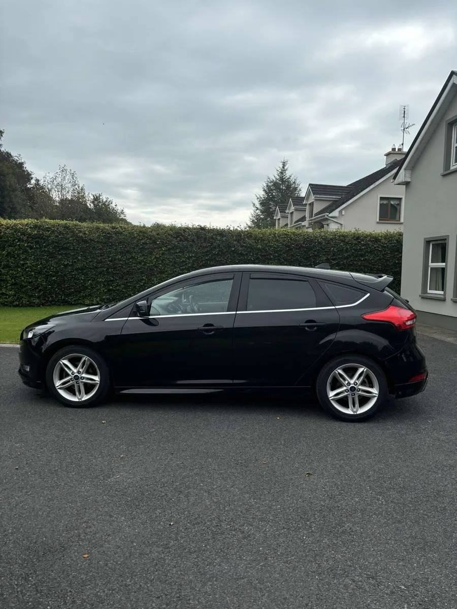 Ford Focus Zetec S 2015 - Image 3