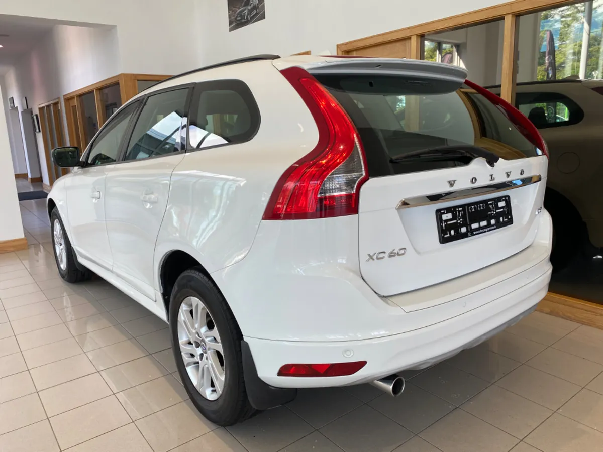 Volvo XC60 2016 - Image 4