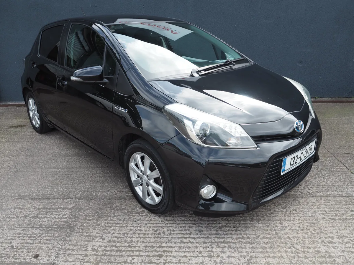 Toyota Yaris Luna Hybrid 52,000Miles Exceptional - Image 3