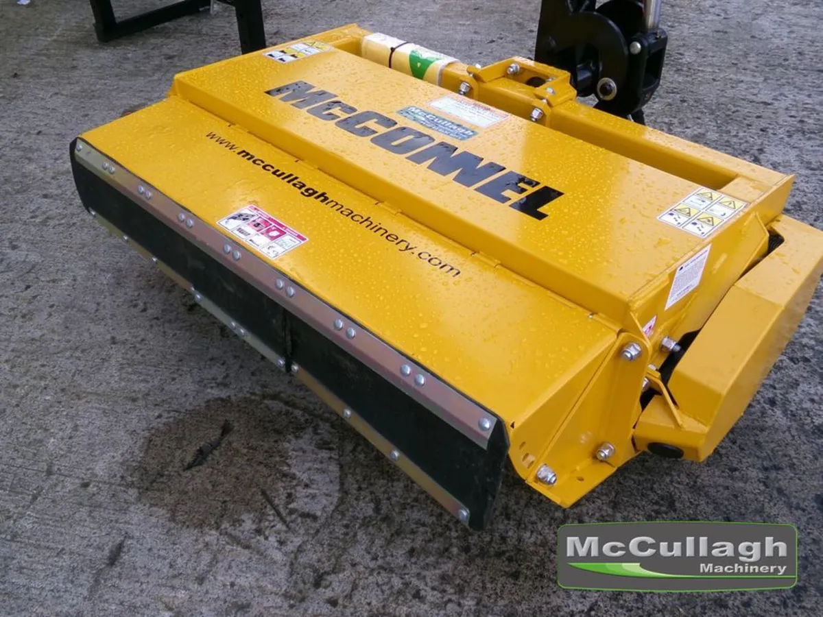 New McConnel PA6567 Hedgecutter - Image 4