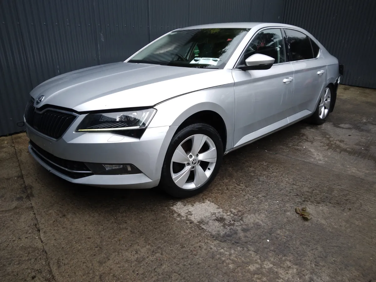 2016 Skoda Superb 1.6 TDI Breaking/Dismantling - Image 1
