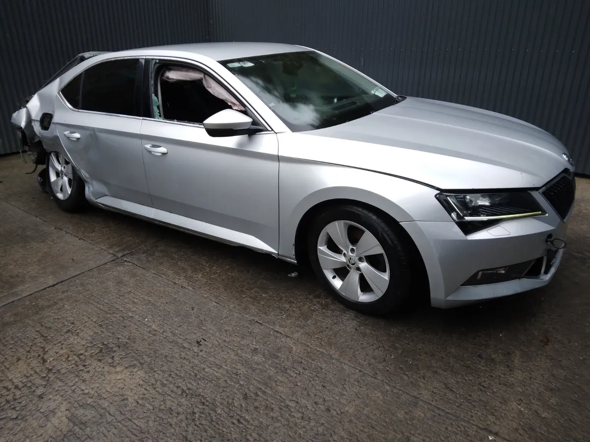 2016 Skoda Superb 1.6 TDI Breaking/Dismantling - Image 2