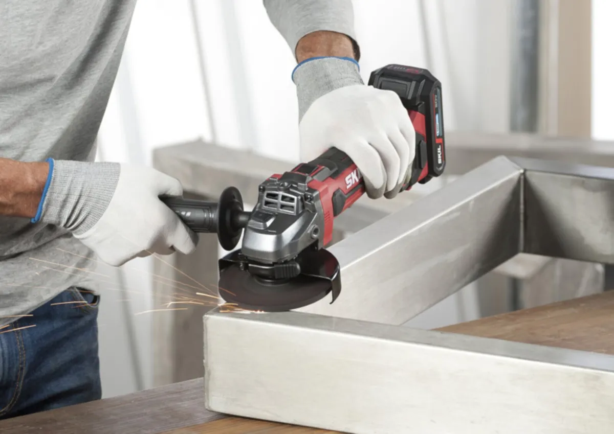 Skil Cordless Angle Grinder – Bare Unit, 115mm, - Image 2