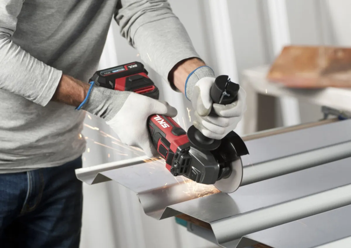 Skil Cordless Angle Grinder – Bare Unit, 115mm, - Image 3