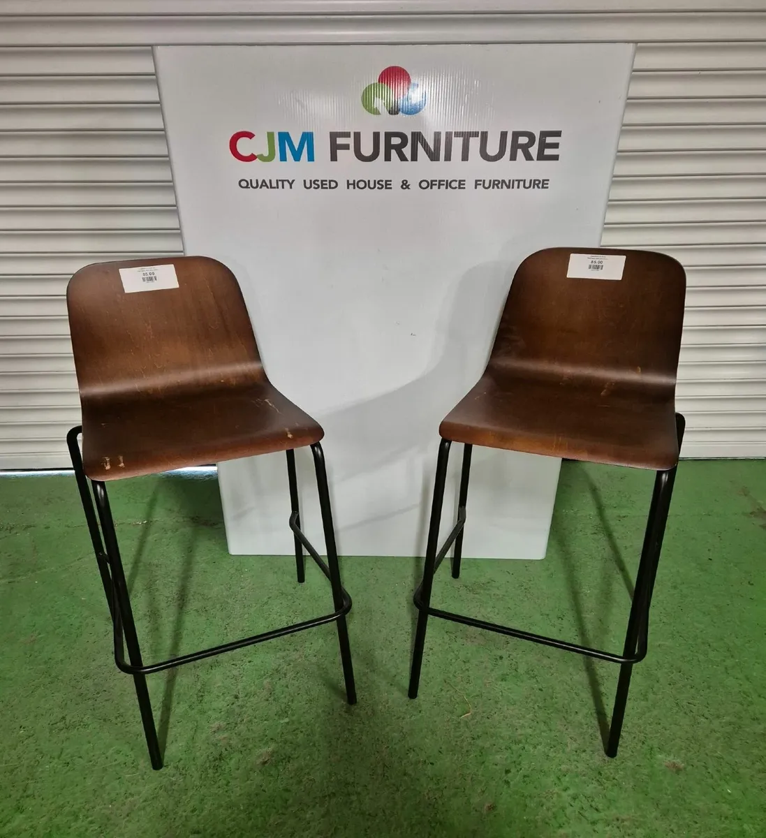 OFFICE FURNITURE PITCH PLY BAR STOOLS - Image 1