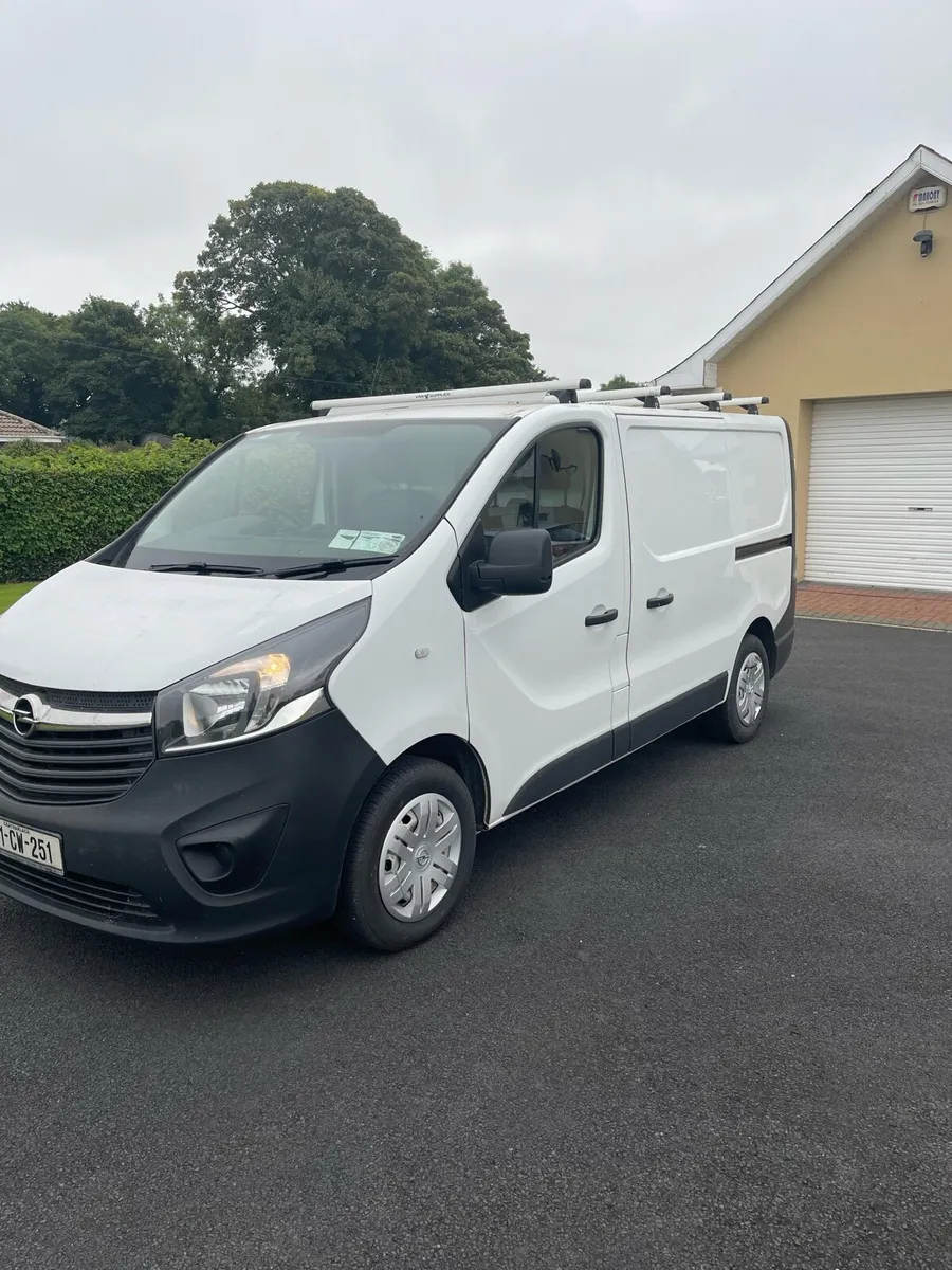 Opel Vivaro One Owner Very Clean, New Test. - Image 3