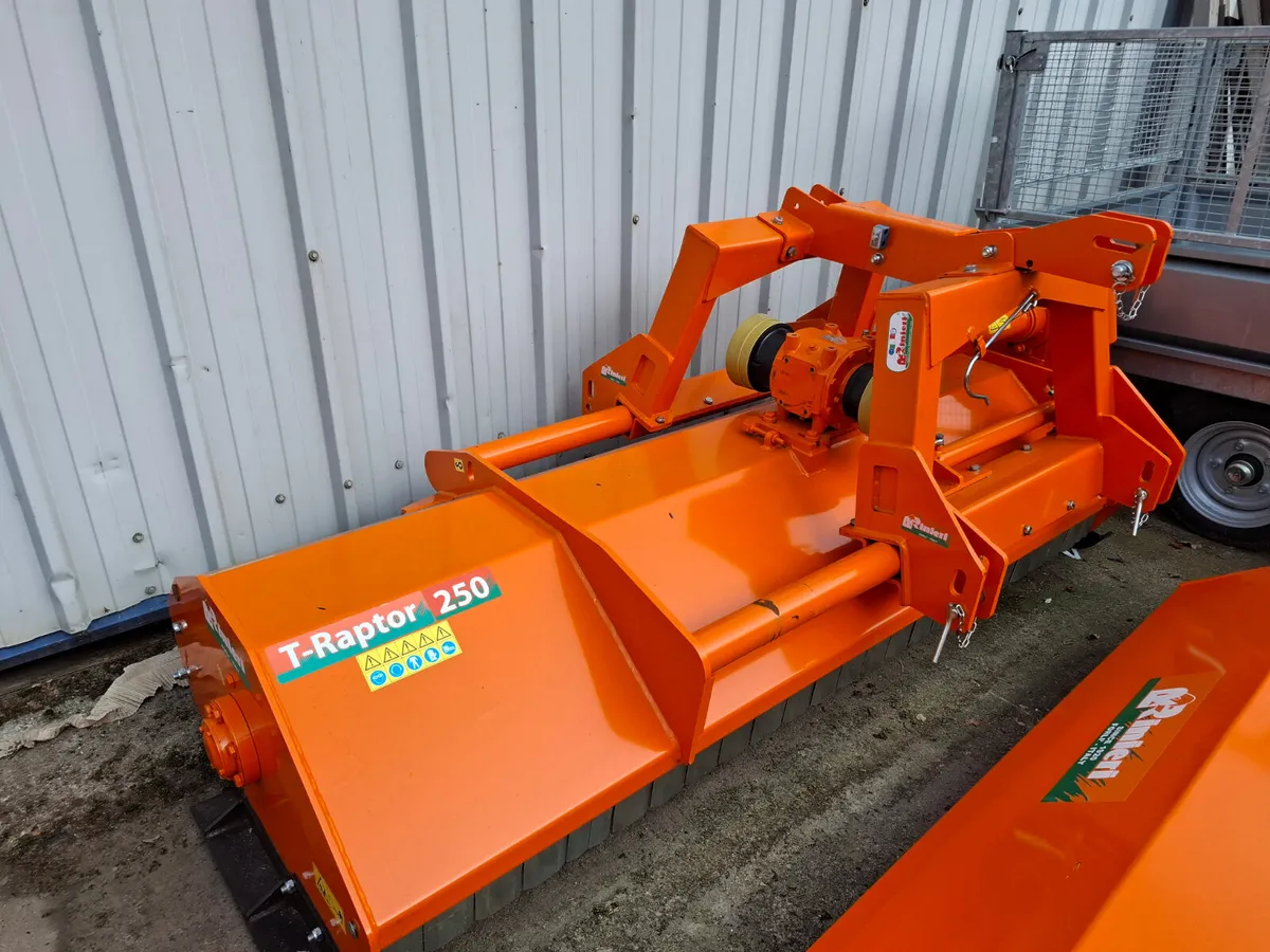 RINIERI T-RAPTOR HEAVY DUTY  FLAIL MOWER-TOPPER - Image 4