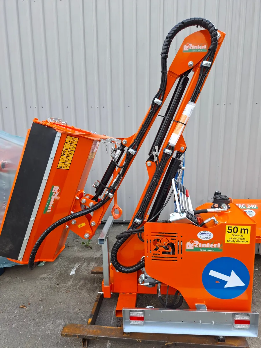 Rinieri BRV 450 Flail Hedge Trimmer - Image 4