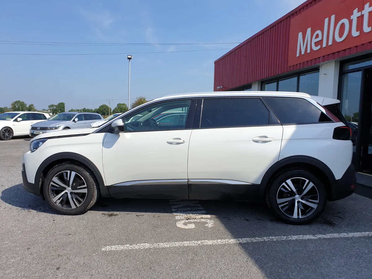 Peugeot 5008 1.5HDI ALLURE 7 SEATER - Image 3