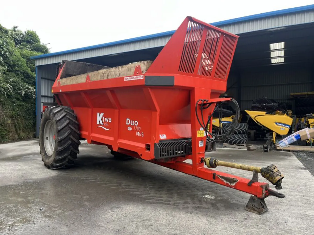 Dung spreader - Image 1