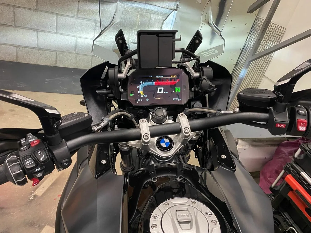 BMW R 1250 GS 2023 - Image 4