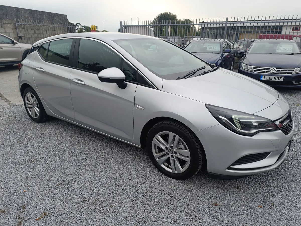 2017 Vauxhall Astra 1.6 cdti 16v tech line - Image 3