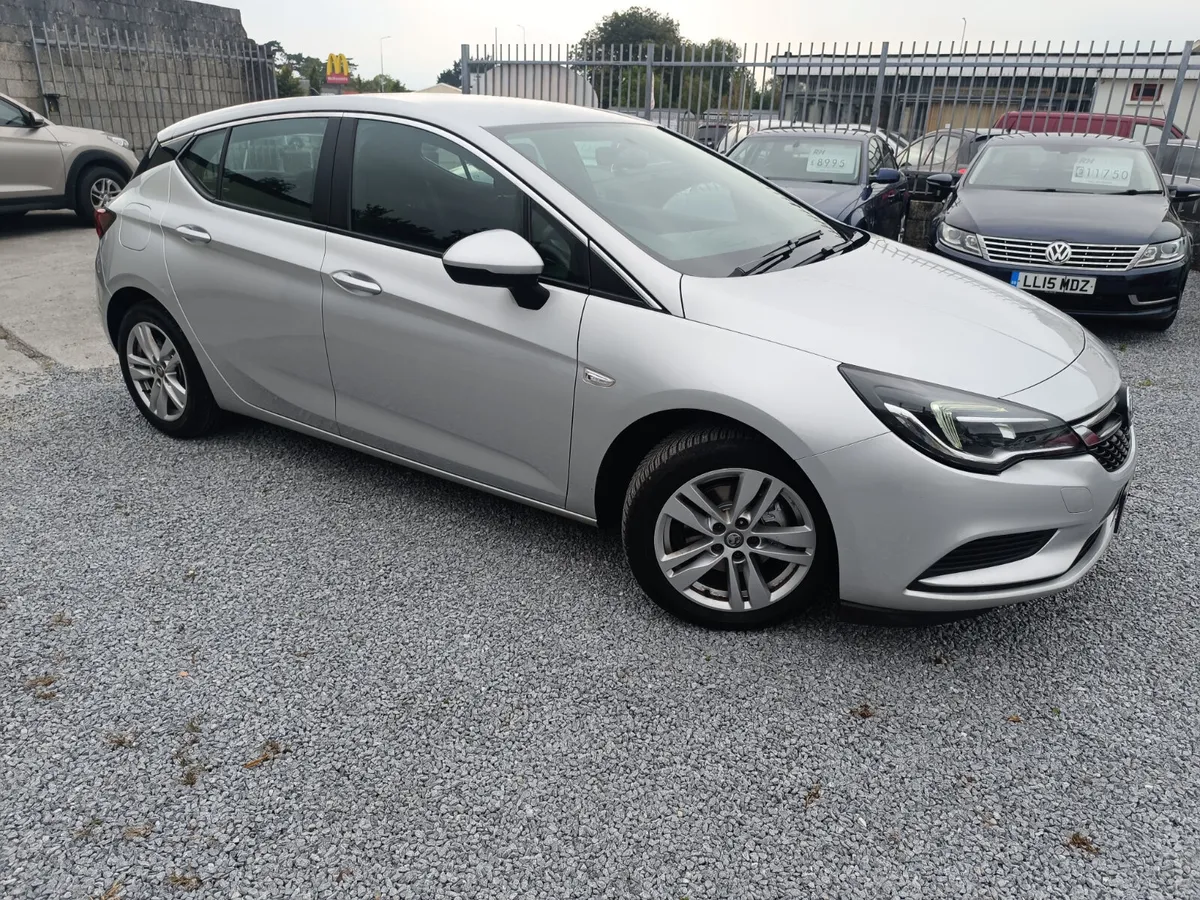 2017 Vauxhall Astra 1.6 cdti 16v tech line - Image 2