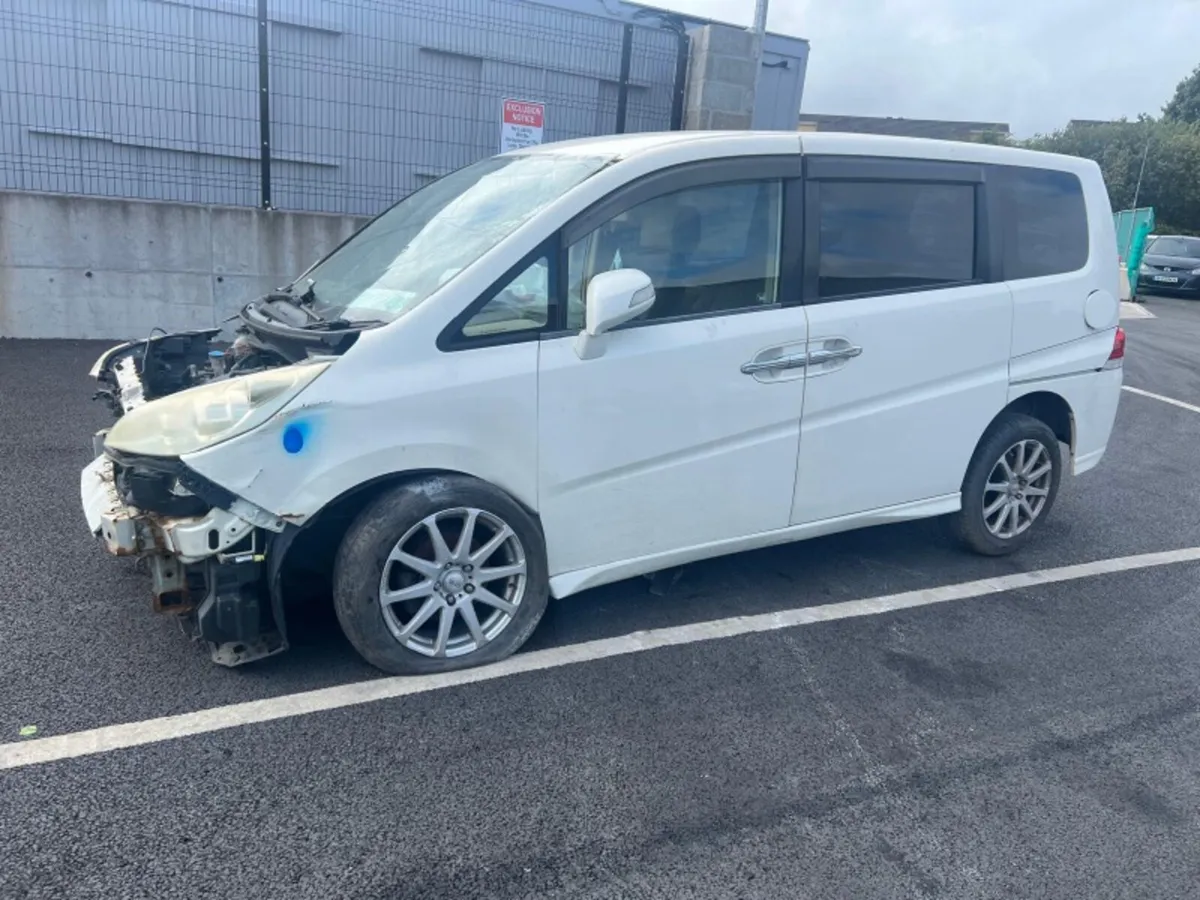 07 HONDA STEPWAGON RG1 Breaking - Image 1