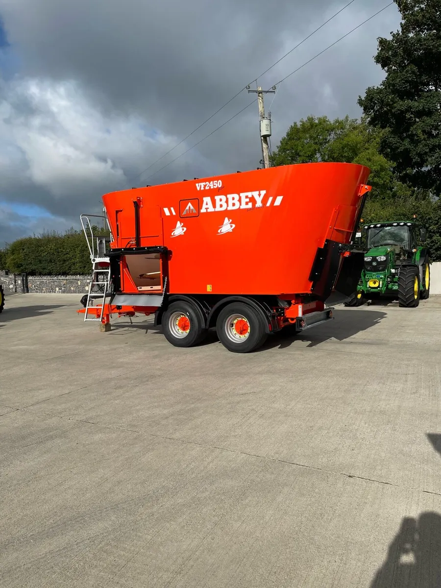 ABBEY Diet Feeder, - Image 1