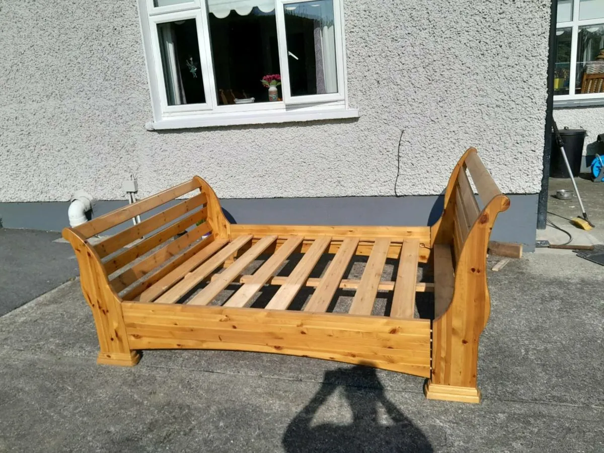 Bed - Image 2