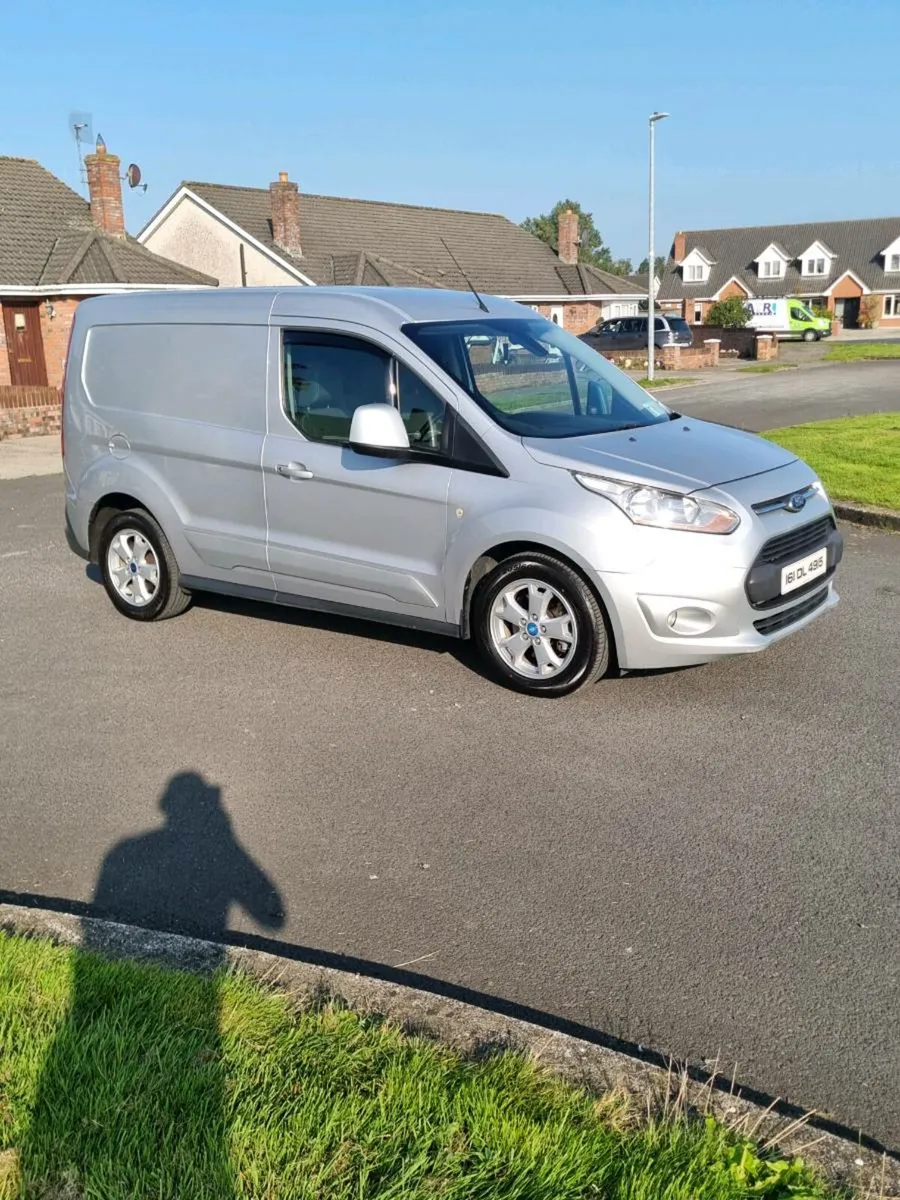 Ford Transit Connect Trend LTD Edition - Image 3