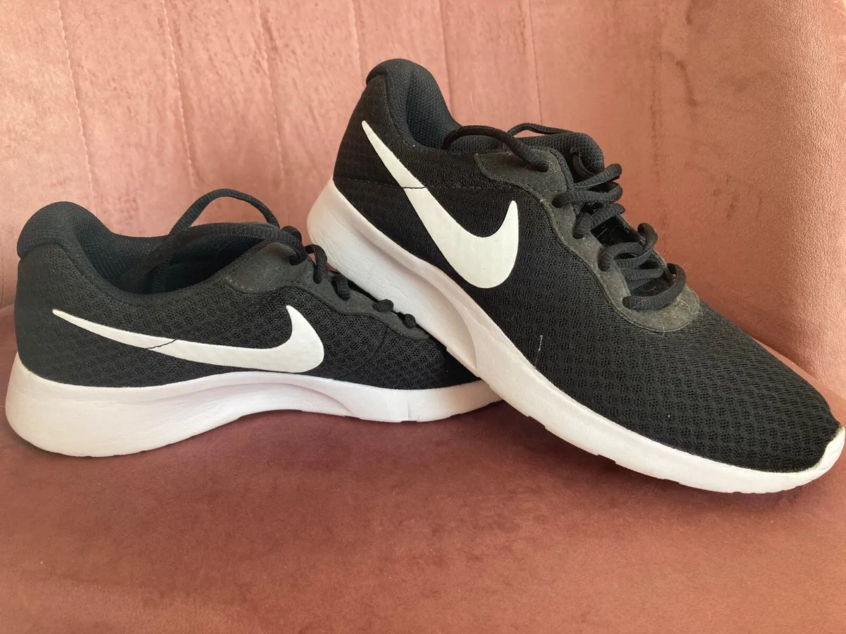 Black Nike Tanjun Sneakers Size 6 for sale in Co. Dublin for 40 on DoneDeal