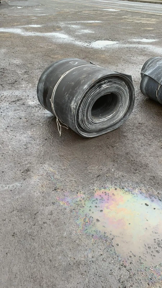 Roll of rubber - Image 1