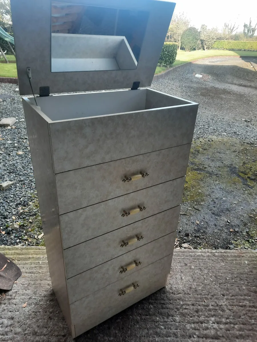 Chest of drawers for sale in Co. Kildare for €75 on DoneDeal