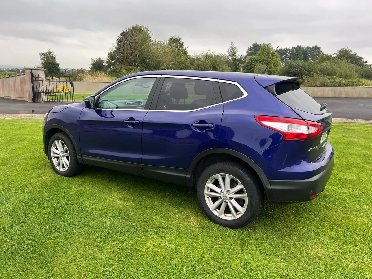 141 Nissan Qashqai Acenta Premium Low Mileage. - Image 4