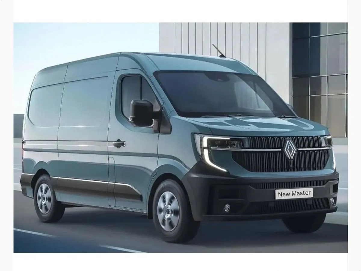 Renault Master Start FWD Van Mm35 Blue dCi 170 Au - Image 1