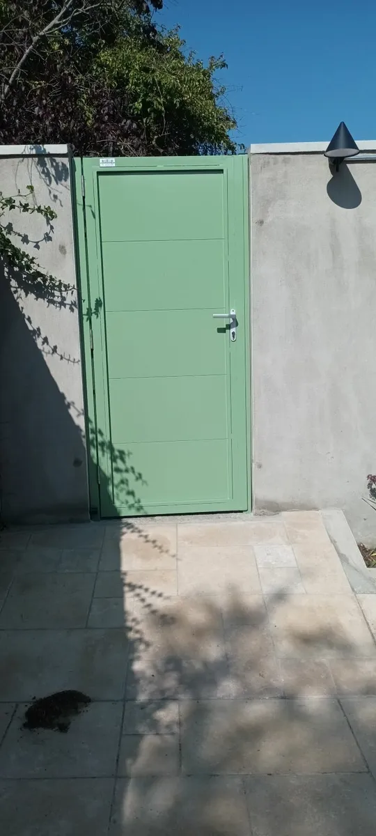 ALUMINIUM GATES/ COMPOSITE GATES. - Image 1