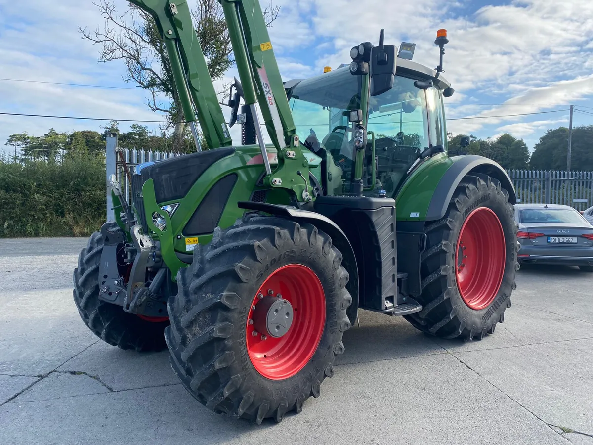 Fendt 718 Power Plus - €135,000 + VAT - Image 3