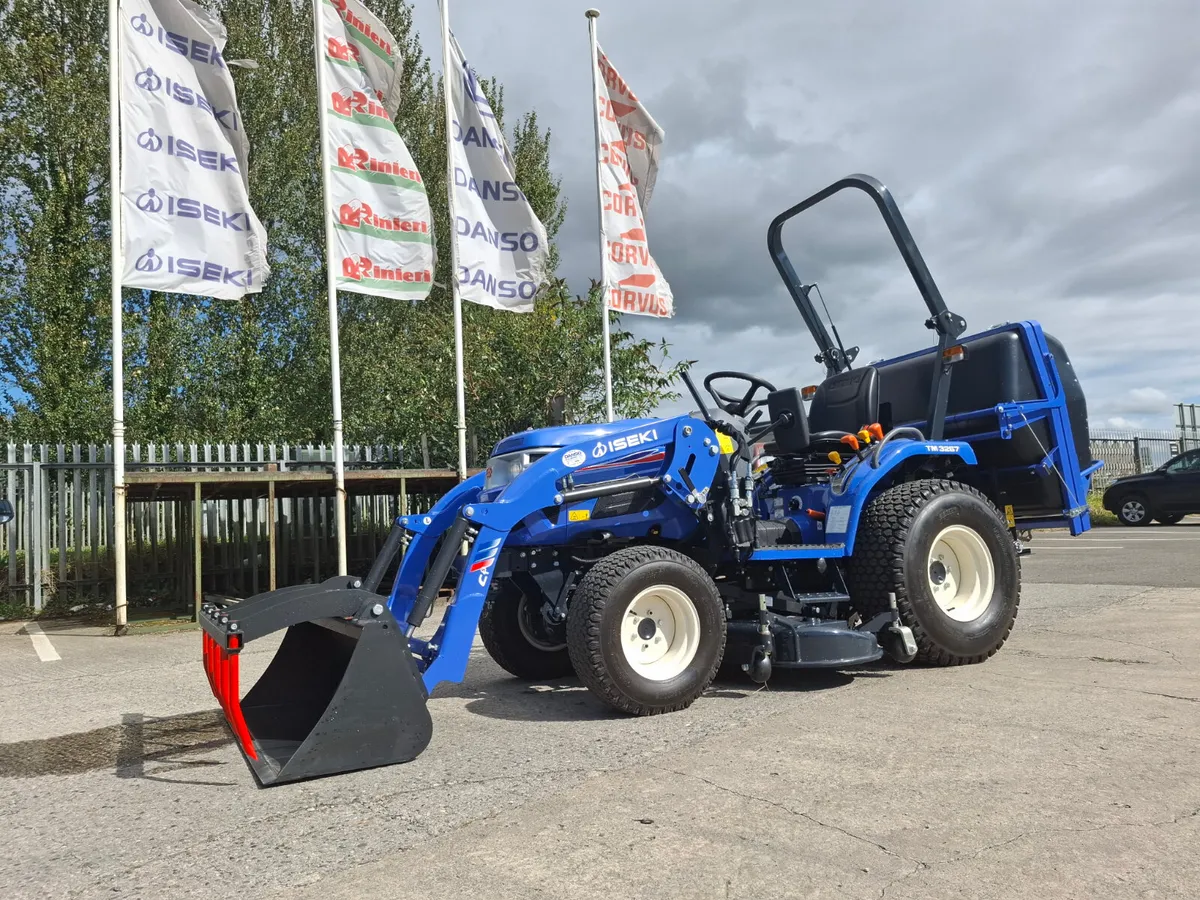 ISEKI TM3267 Compact Tractor - Image 2