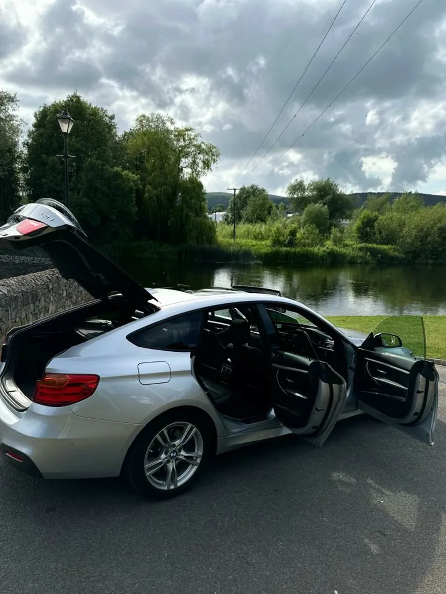 BMW 320 GT XDRIVE Massive Extras - Image 2