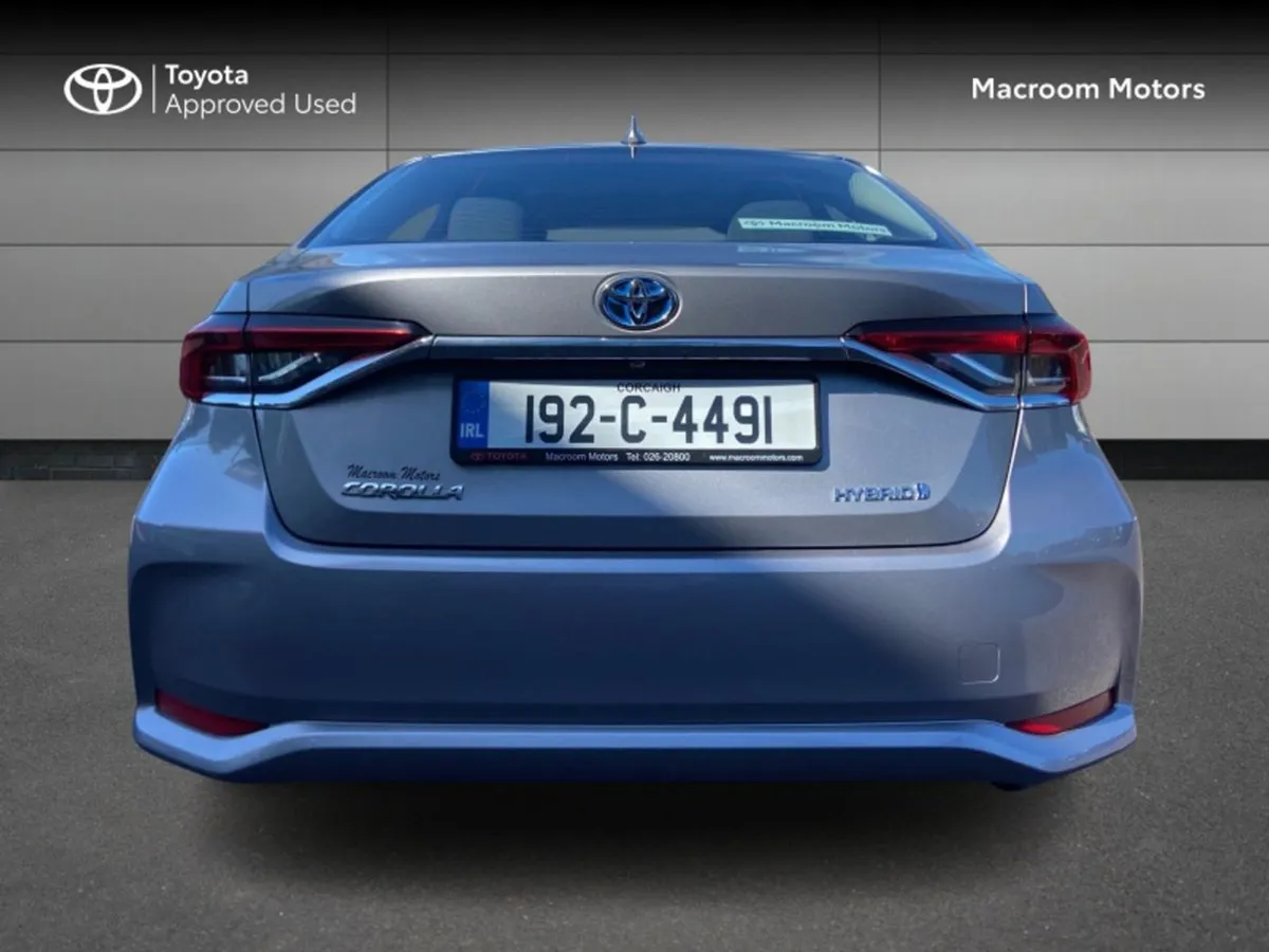 Toyota Corolla Corolla Hybrid Luna SAL - Image 4