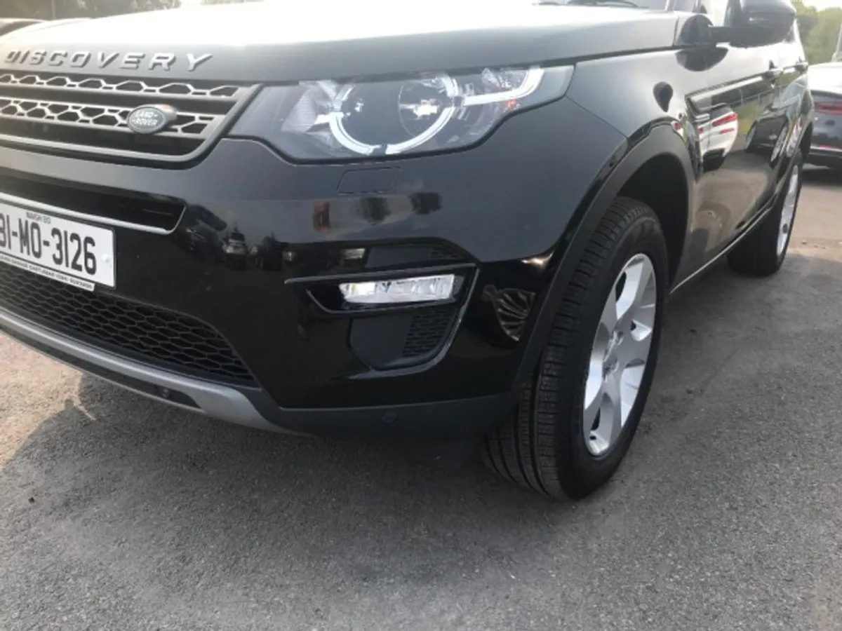 Land Rover Discovery Sport 2 0 ED4 SE TEC - Image 2