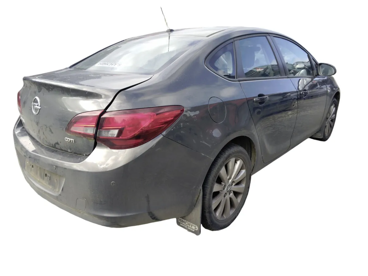 2014 OPEL ASTRA For Breaking/Dismantling - Image 3