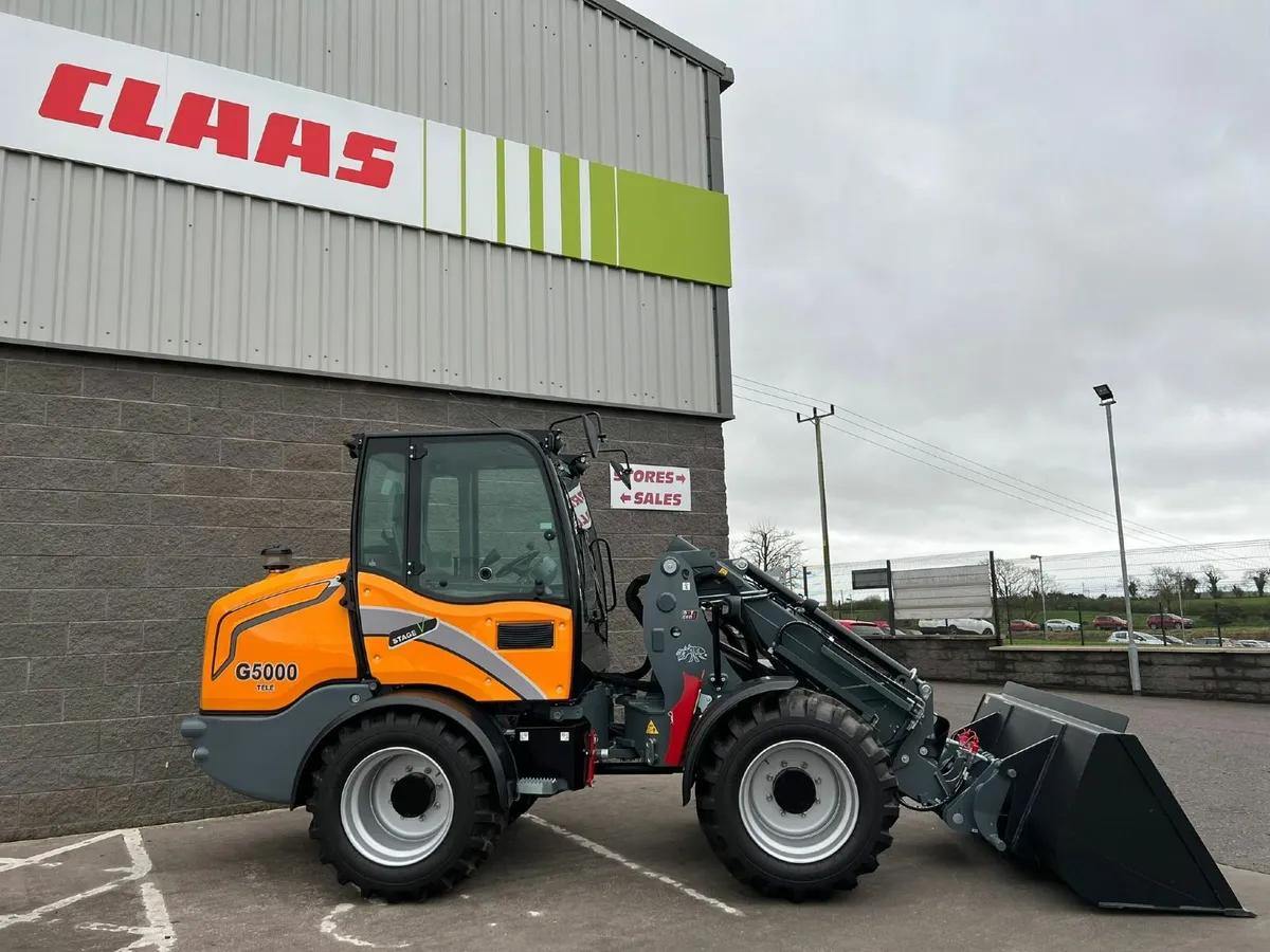 Giant 5000 Compact wheel loader - Image 1