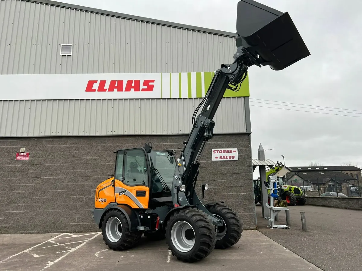 Giant 5000 Compact wheel loader - Image 3